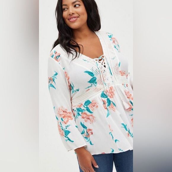 Torrid Babydoll peasant Gauze Crochet Trim Lace-Up Top sz 5 - Picture 3 of 12